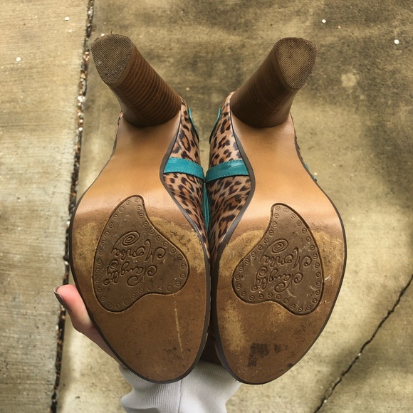 Naughty Monkey Leopard Print Heels 7.5 - Picture 3 of 5